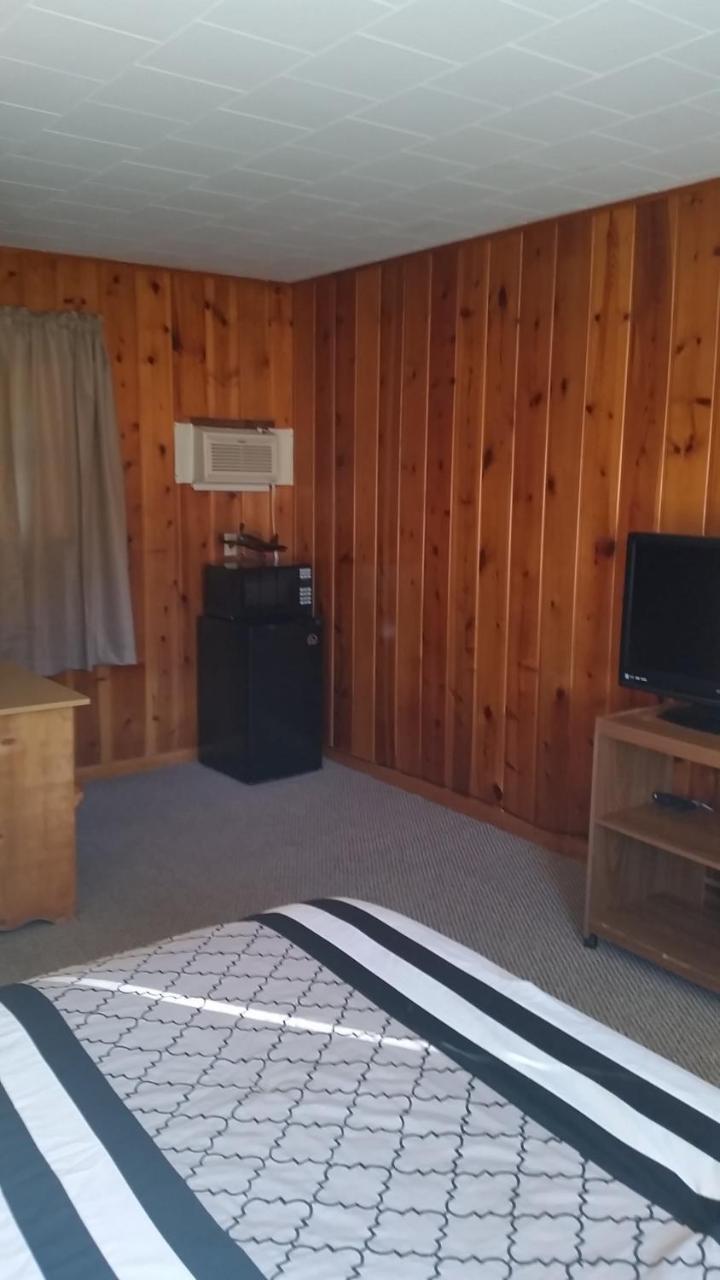 Mystic Valley Inn Custer Rom bilde